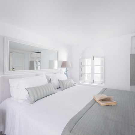 Aqua Mare Luxury Suites Imerovigli  Exterior foto